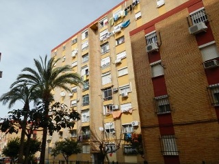 Piso en venta en Castilleja De La Cuesta de 77  m²