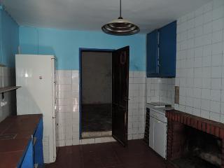 Chalet Adosado situado en Costur 3