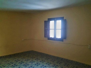 Chalet Adosado situado en Costur 11