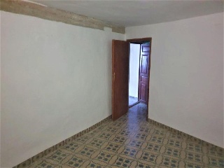 Chalet Adosado situado en Costur 12