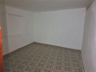 Chalet Adosado situado en Costur 13