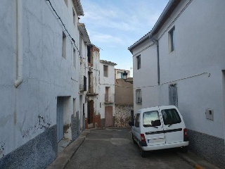 Chalet Adosado situado en Costur 20