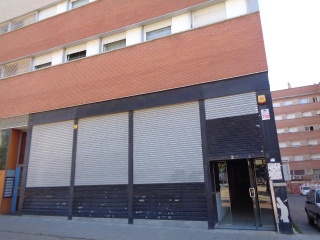 Local en venta en Terrassa de 232  m²