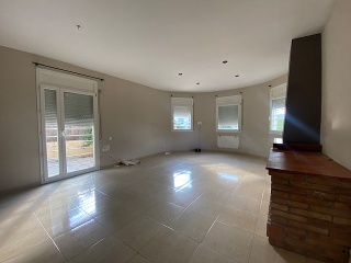 05847-0001 3