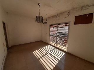 05812-0001 5