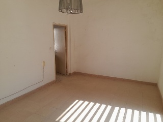 05812-0001 7