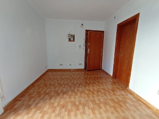 08483-0001 18