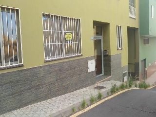 Local en venta en San Cristóbal De La Laguna de 984  m²