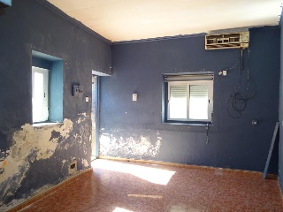 00618-0001 4
