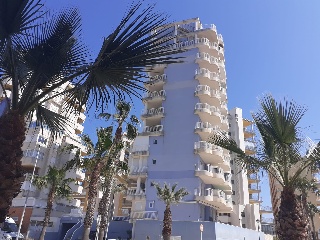 Garaje en venta en Tavernes De La Valldigna de 25  m²