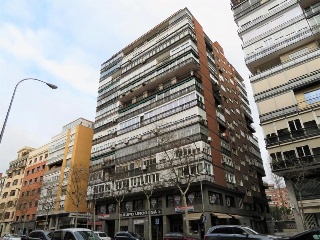 08173-0001 3