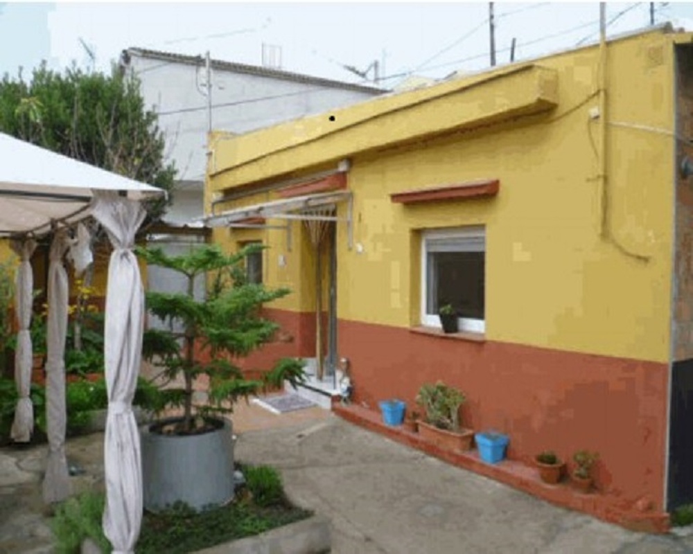 Vivienda en C/ Cadis, Sant Vicenç dels Horts (Barcelona)