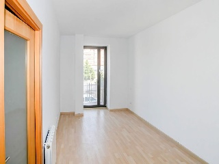 Pisos y garajes en Tárrega (Lleida) 25