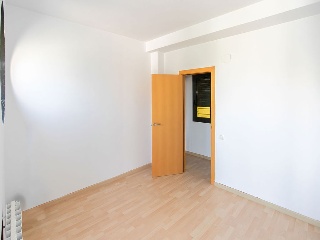 Pisos y garajes en Tárrega (Lleida) 30