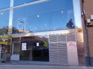 Local en venta en Terrassa de 209  m²