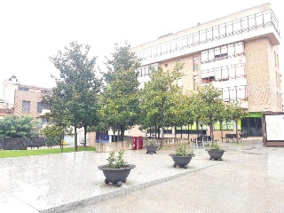 01296-0001 9