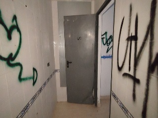 12142-0001 16