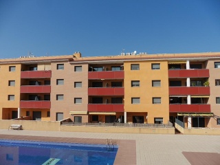 Local en venta en Mont-roig Del Camp de 125  m²