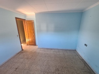 Piso con trastero en C/ Hortensia 3