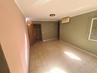 Piso con trastero en C/ Hortensia 5