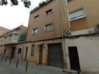 Piso en venta en Badalona de 69  m²
