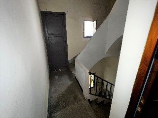 07185-0001 19