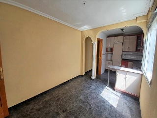 05763-0001 7
