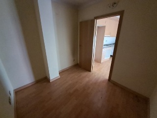09553-0001 8