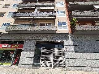 Local en venta en Terrassa de 190  m²