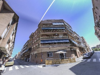 Piso en venta en Terrassa de 111  m²