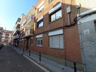 05889-0001 3