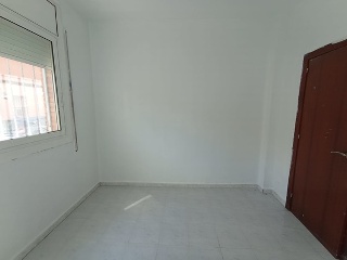 05889-0001 6