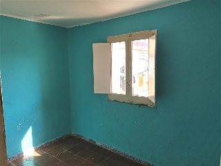 00627-0001 4