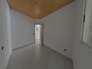 00638-0001 8