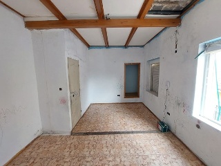 01495-0001 8