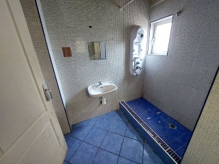 01495-0001 12