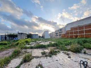 Suelo urbano no consolidado en C/ Pintor Peñalosa, Córdoba 2