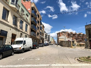 06890-0001 19