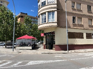 06890-0001 21