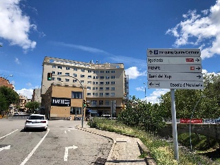 06890-0001 28