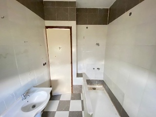 06648-0001 11
