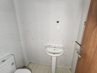05952-0001 4
