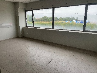 Nave industrial en C/ Poseidón, Meco (Madrid) 11