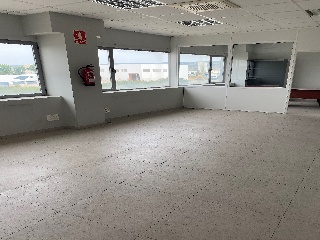 Nave industrial en C/ Poseidón, Meco (Madrid) 12
