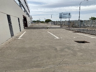 Nave industrial en C/ Poseidón, Meco (Madrid) 18