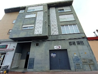 Local y garaje en Castellón 2