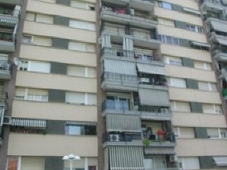Piso en venta en Rubí de 65  m²