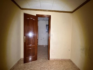 00501-0001 9