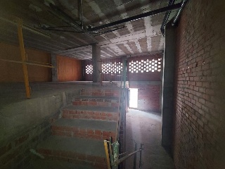 09052-0001 18
