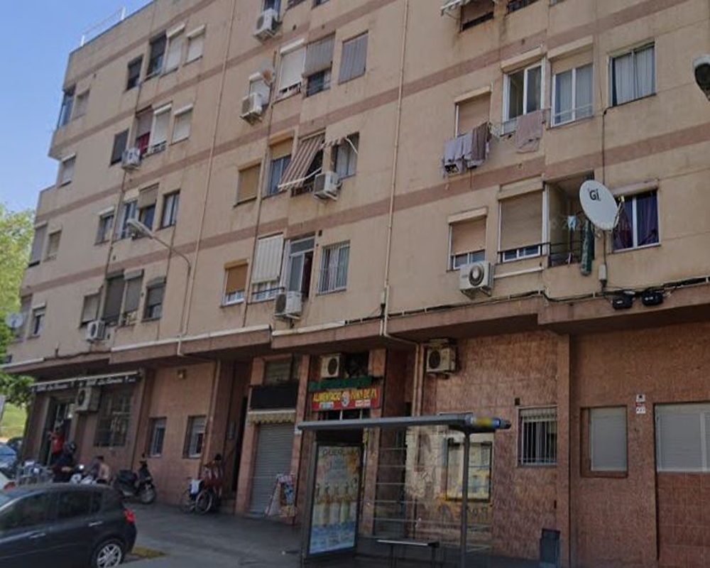 Piso en Ctra Santa Coloma - Badalona - Barcelona
